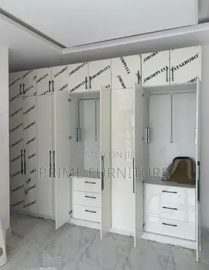 Standard Wardrobe for Master Bedroom