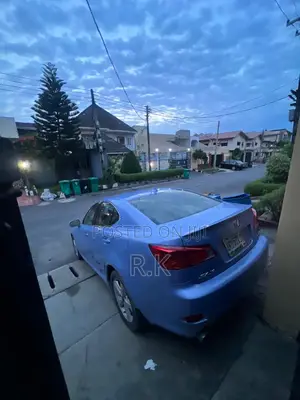 Lexus IS 2010 Blue