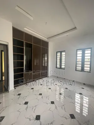 3bdrm Apartment in Main Shelter Afrique for rent