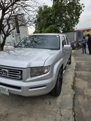 Honda Ridgeline RT 4x4 Crew Cab 122 in. WB 2007 Silver
