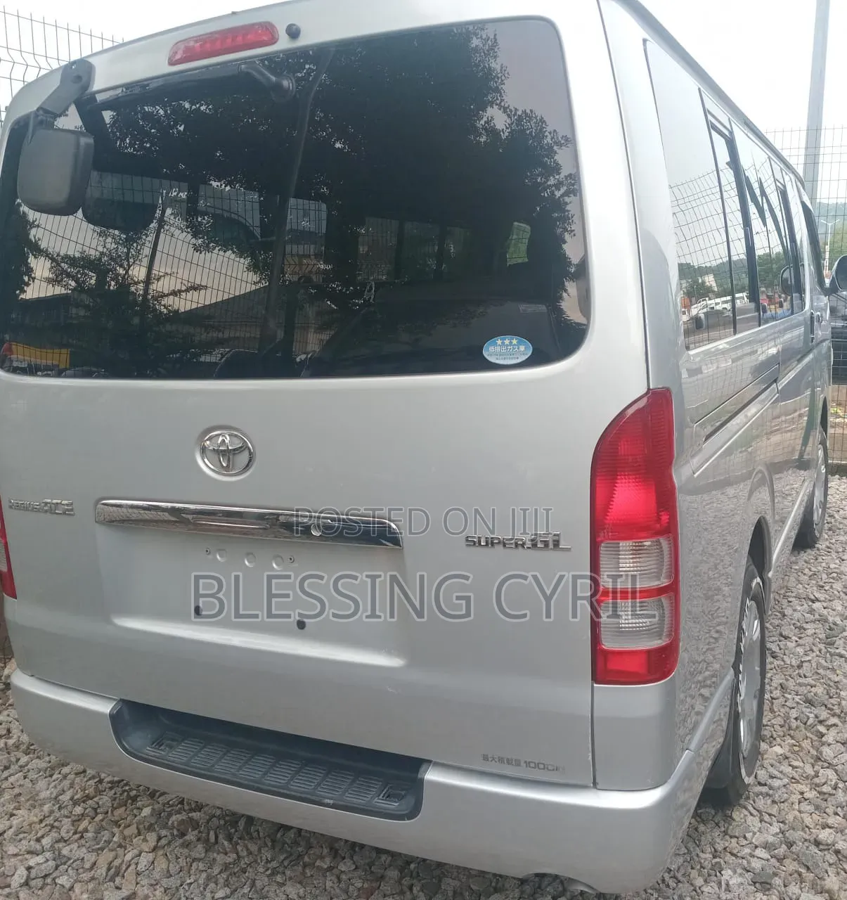 Toyota HiAce 2012 Silver