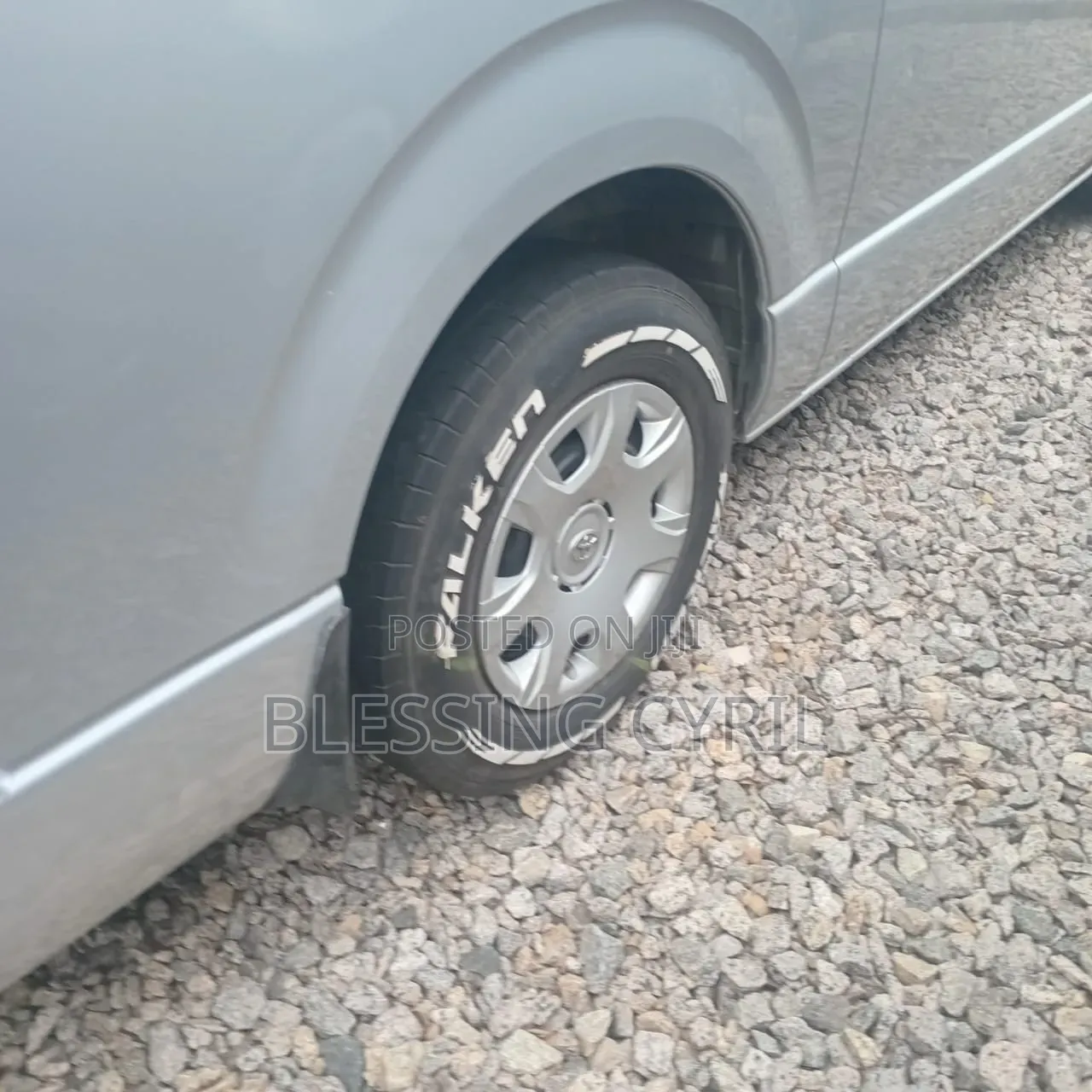 Toyota HiAce 2012 Silver