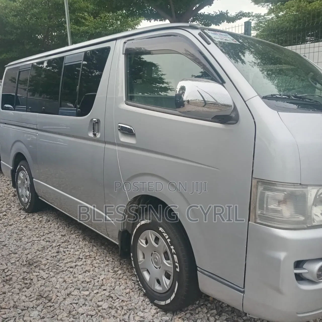 Toyota HiAce 2012 Silver