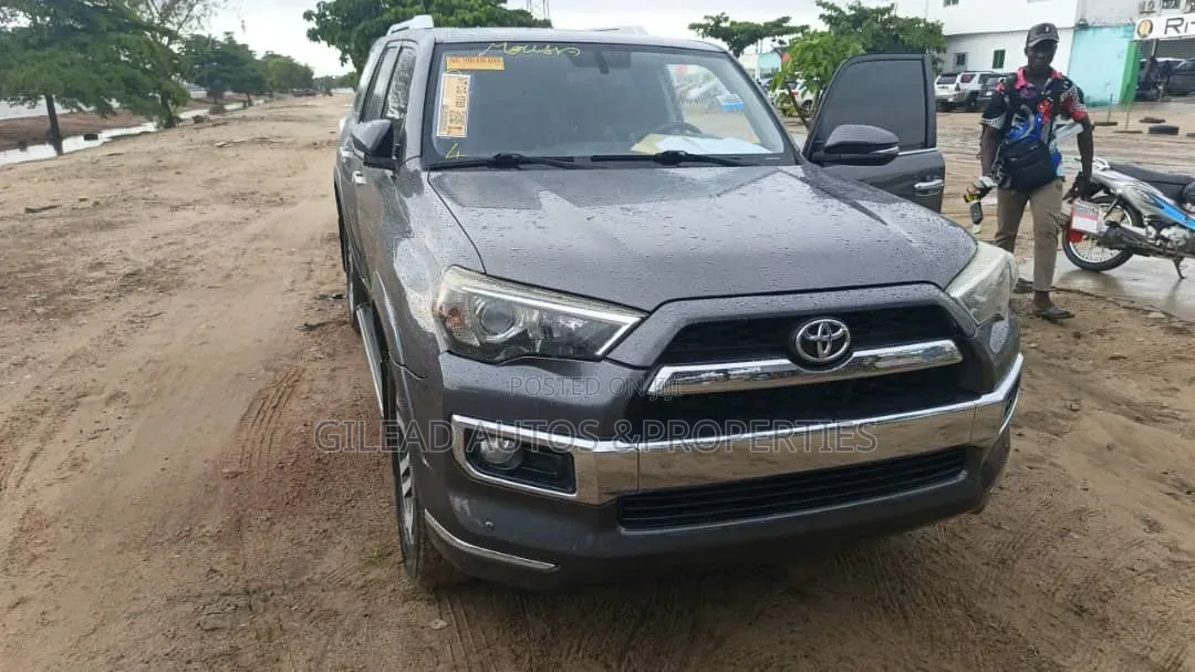 Toyota 4-Runner 2015