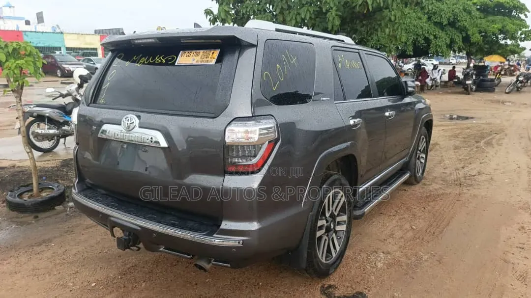 Toyota 4-Runner 2015
