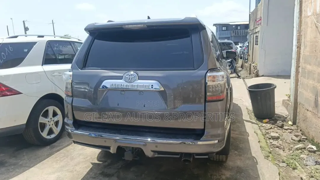 Toyota 4-Runner 2015