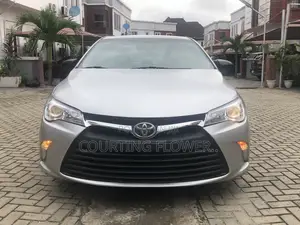 Toyota Camry LE 4dr Sedan (2.5L 4cyl 6A) 2017 Silver