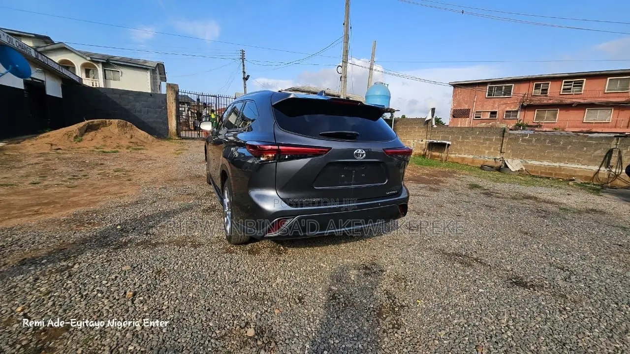 Toyota Highlander 2023 Black
