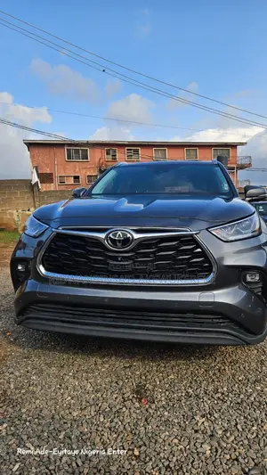 Toyota Highlander 2023 Black