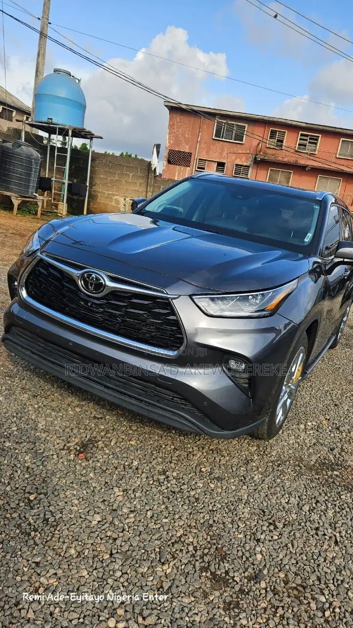 Toyota Highlander 2023 Black