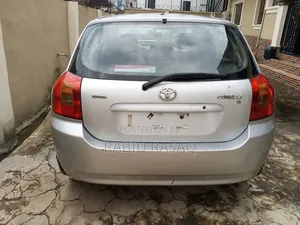 Toyota Corolla 2004 Silver