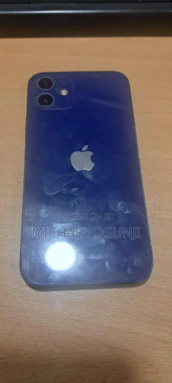 Apple iPhone 12 64 GB Blue