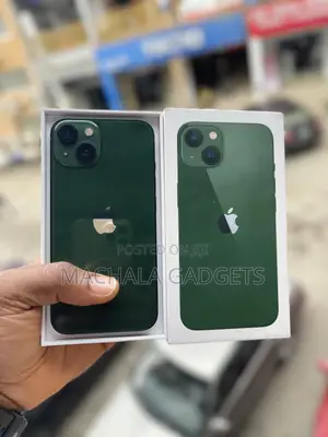 Apple iPhone 13 128 GB Green