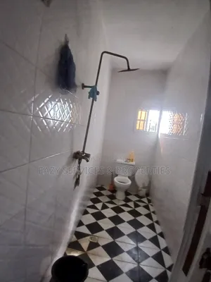 1bdrm Shared Apartment in Off Lekki-Epe Expressway for rent