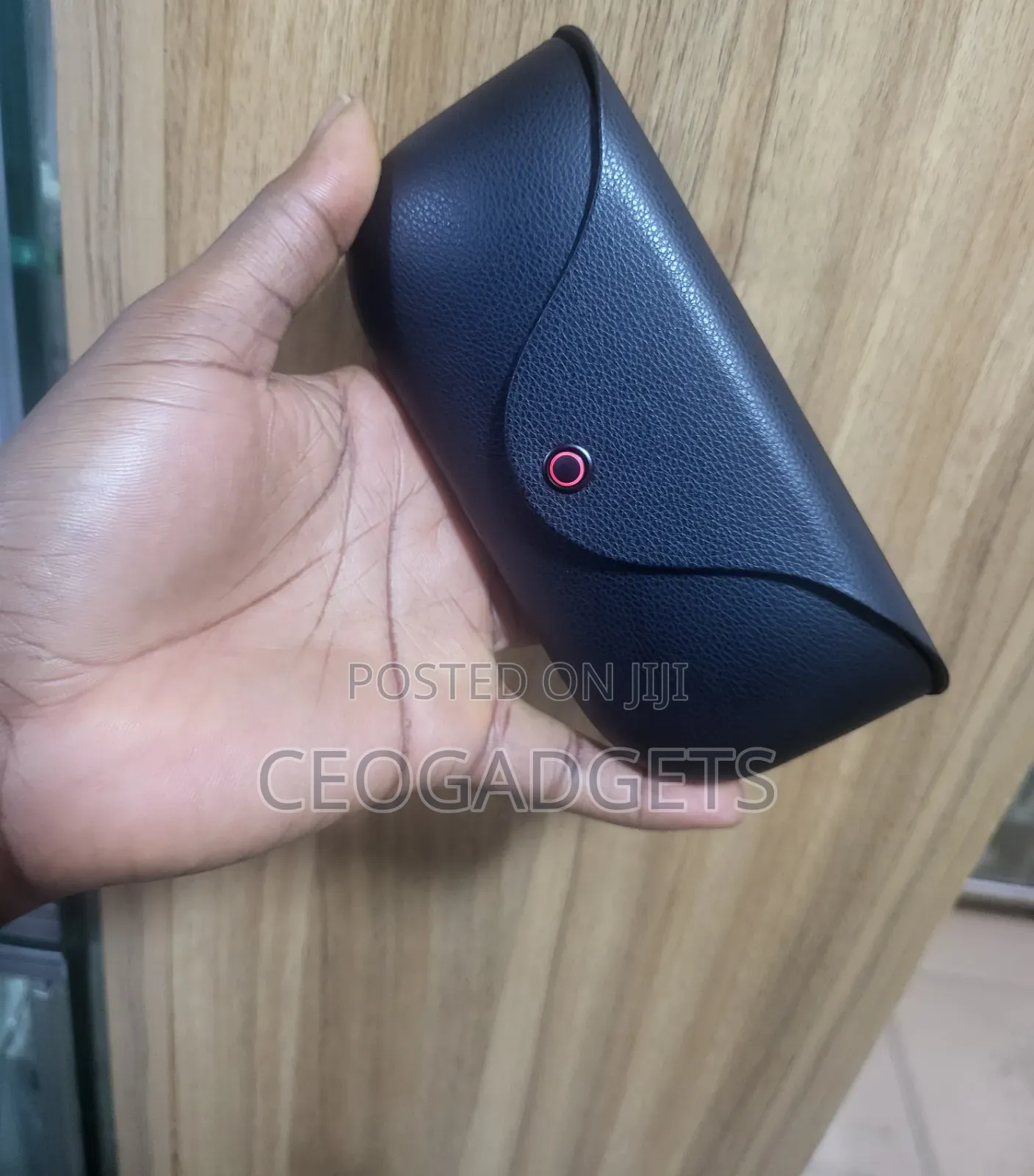 SNT Gs5 Max Smart Glass With Charging Case