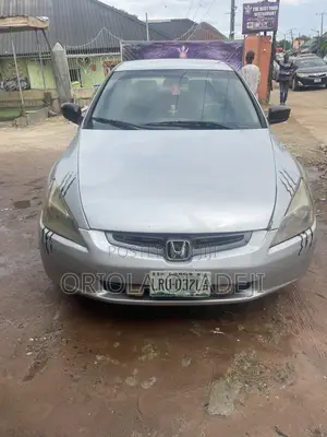 Honda Accord 2005 Silver