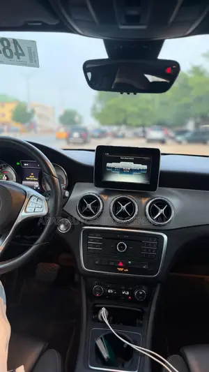 Mercedes-Benz GLA 250 2015 Black