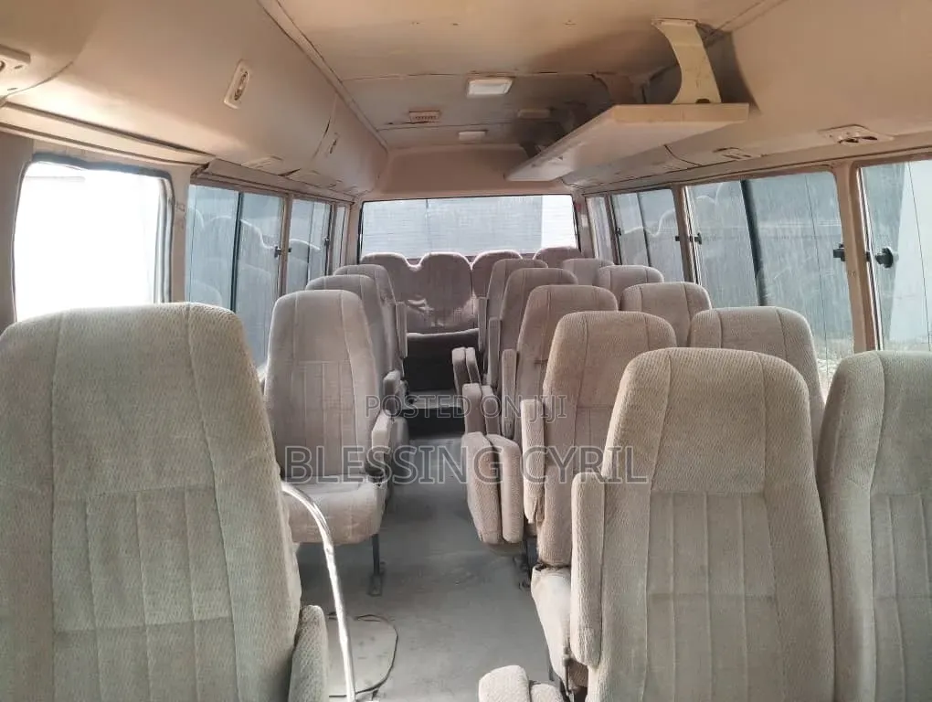 Toyota Coaster 2010 Gold