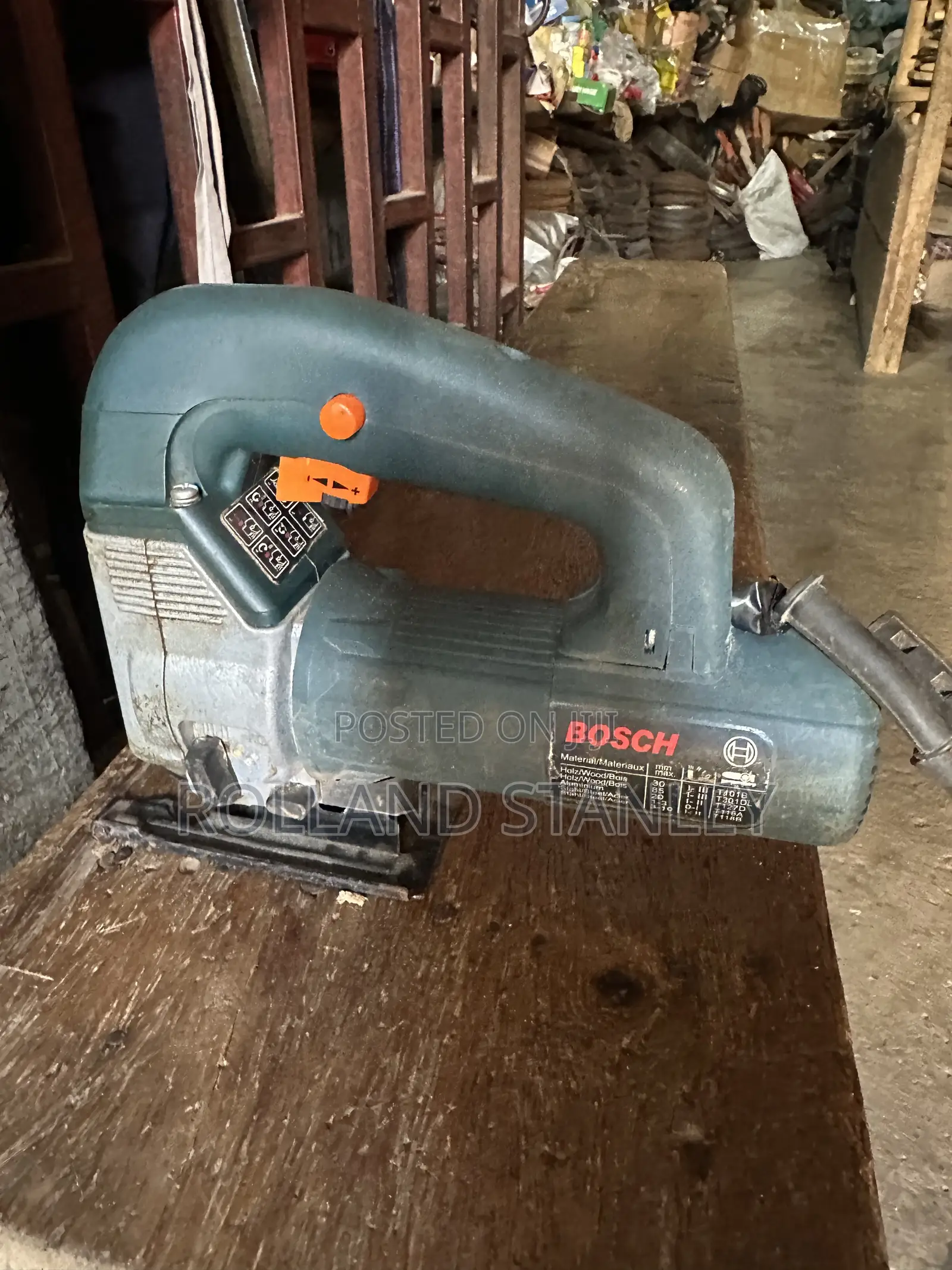 Jigsaw Machine