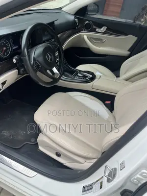 Mercedes-Benz E300 4Matic AWD Sedan (2.0L 4cyl 9A) 2017 White