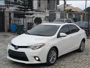 Toyota Corolla 2014 White