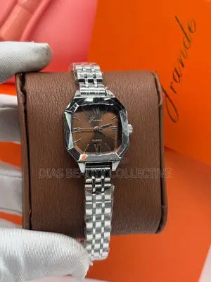 Quality Jrande Female Watch