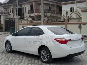 Toyota Corolla 2014 White
