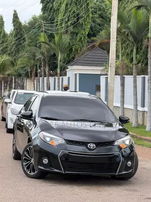 Toyota Corolla S 4dr Sedan (1.8L 4cyl CVT) 2014 Black