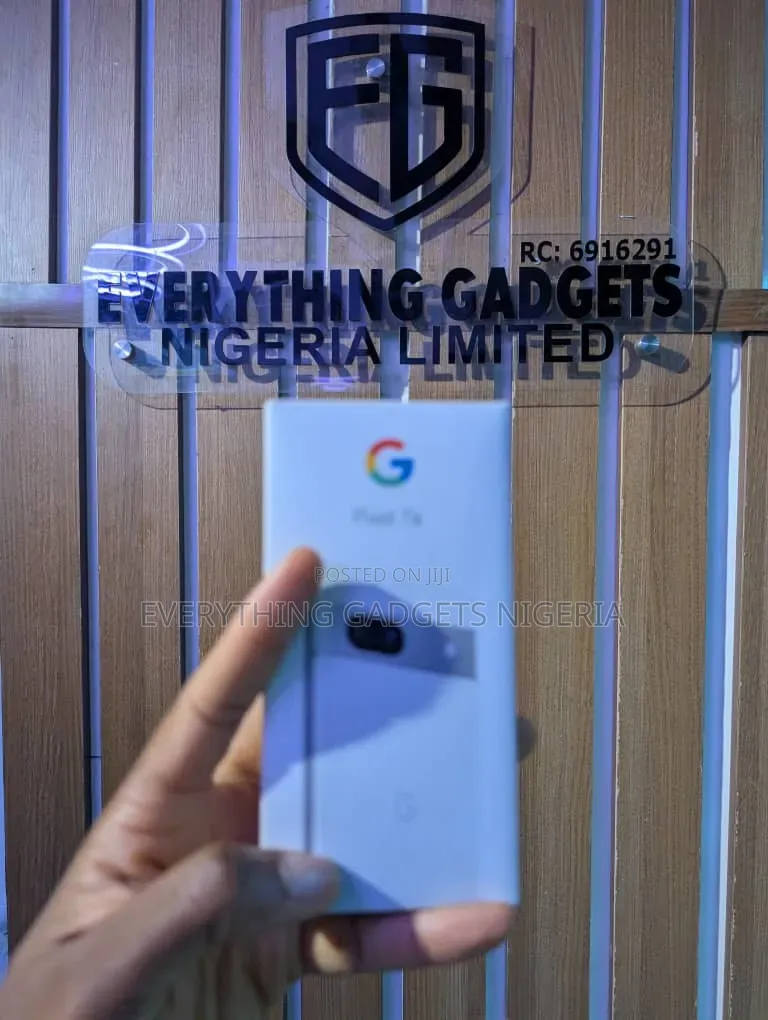 New Google Pixel 7a 128 GB Black
