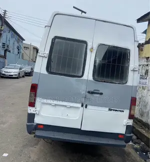 Mercedes-Benz Sprinter 2006 White
