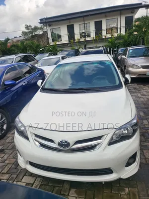 Toyota Corolla 2012 White