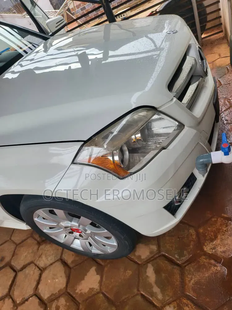 Mercedes-Benz GLK-Class 2011 White