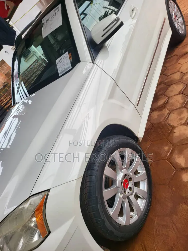 Mercedes-Benz GLK-Class 2011 White