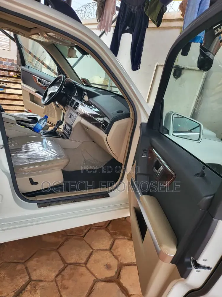 Mercedes-Benz GLK-Class 2011 White