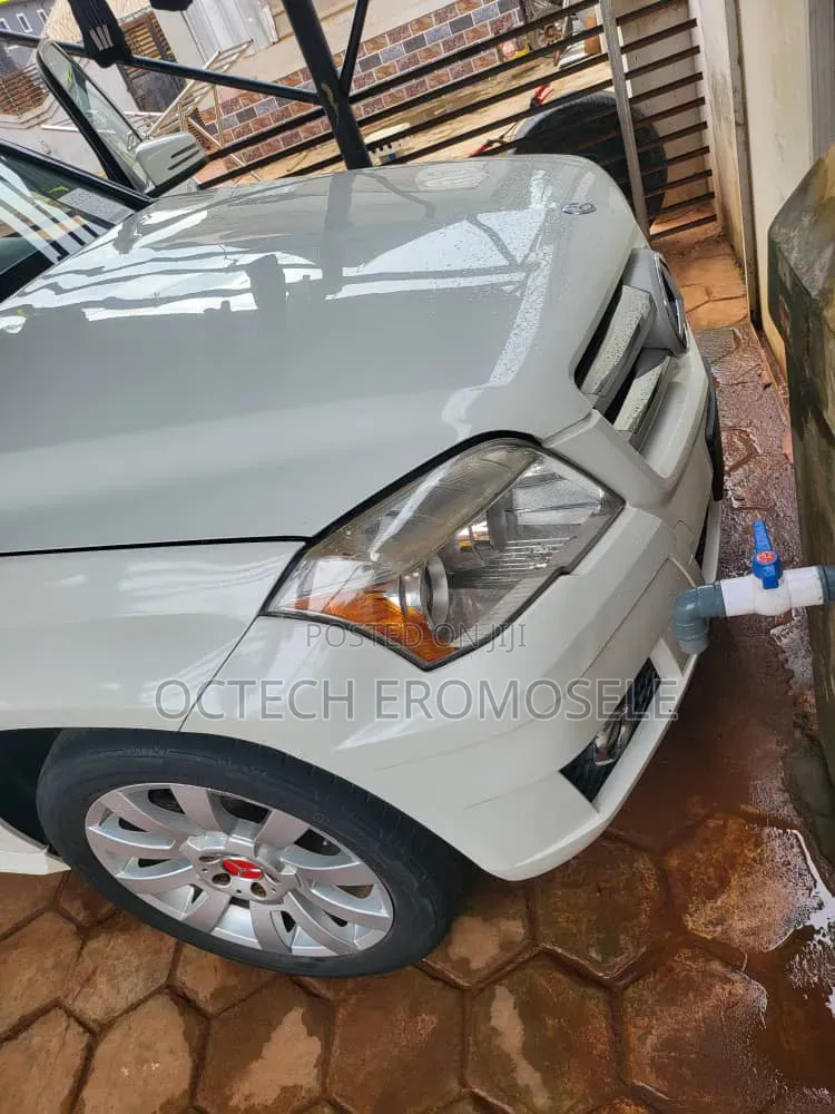 Mercedes-Benz GLK-Class 2011 White