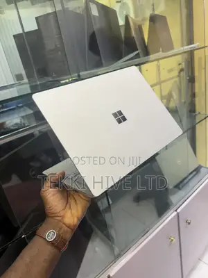 Laptop Microsoft Surface Laptop 8GB Intel Core i7 SSD 256GB