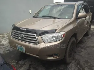 Toyota Highlander Sport 2009 Gold
