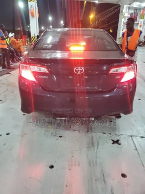 Toyota Camry 2014 Blue