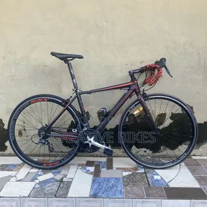 Clean Red Pro 8speed Sport Road Bike, Hand Selector