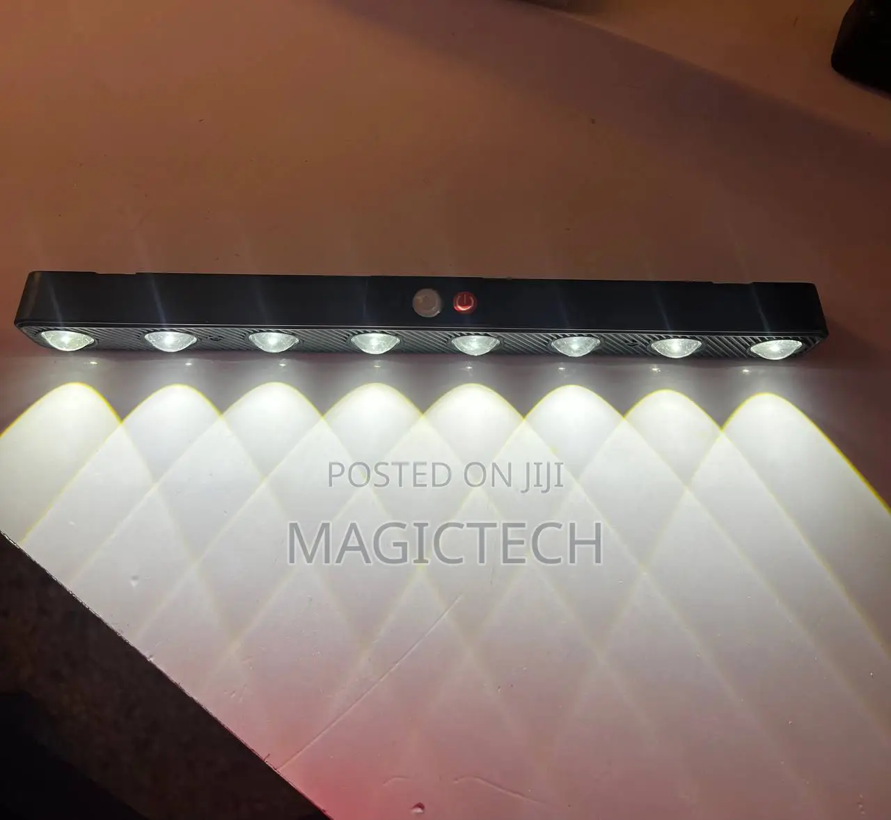 Suntrick Solar Sensor Wall Lamp