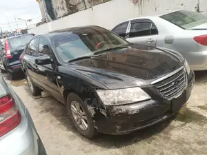 Hyundai Sonata 2009 Black