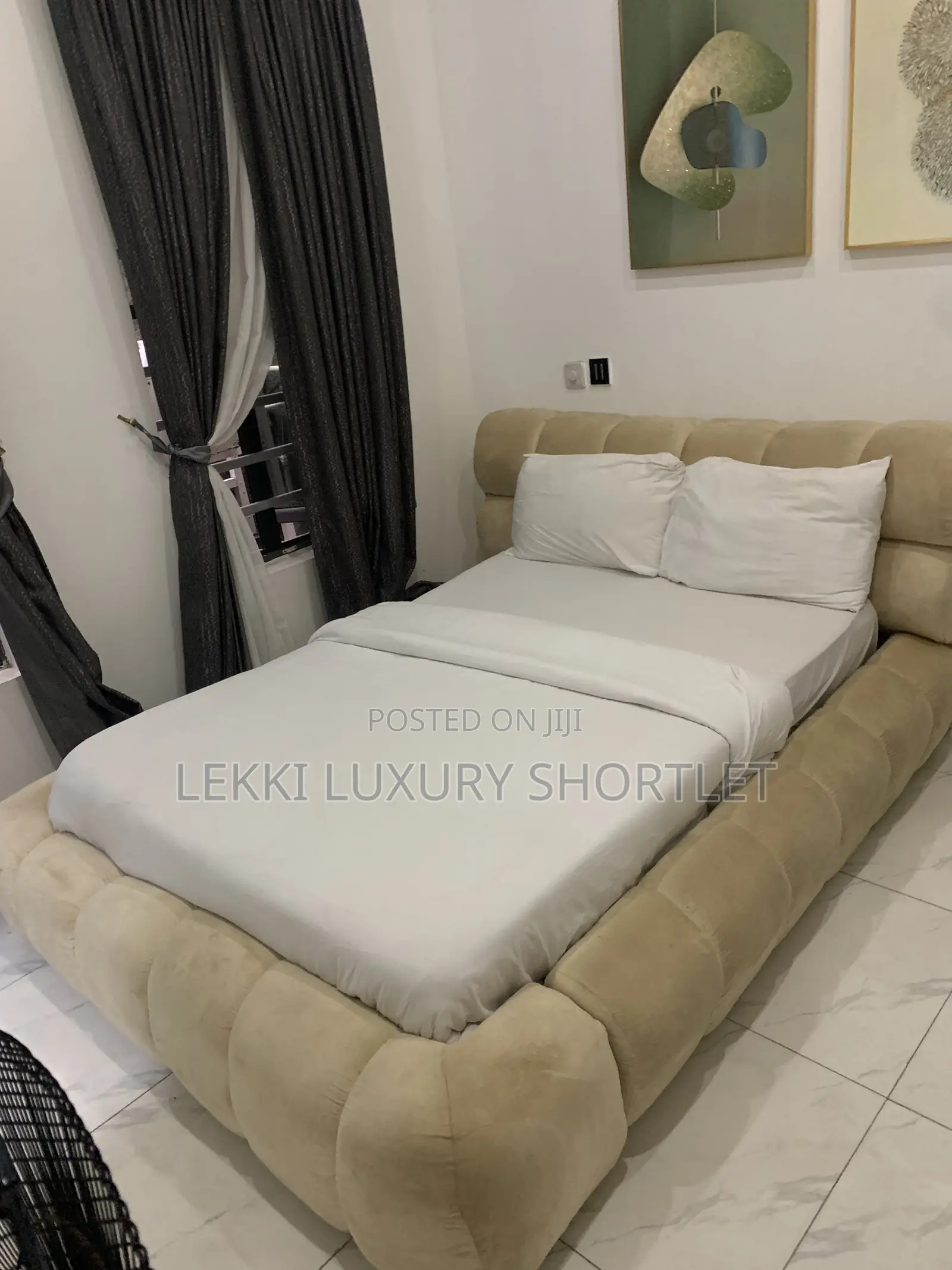 Bedframe 4.5 by 6