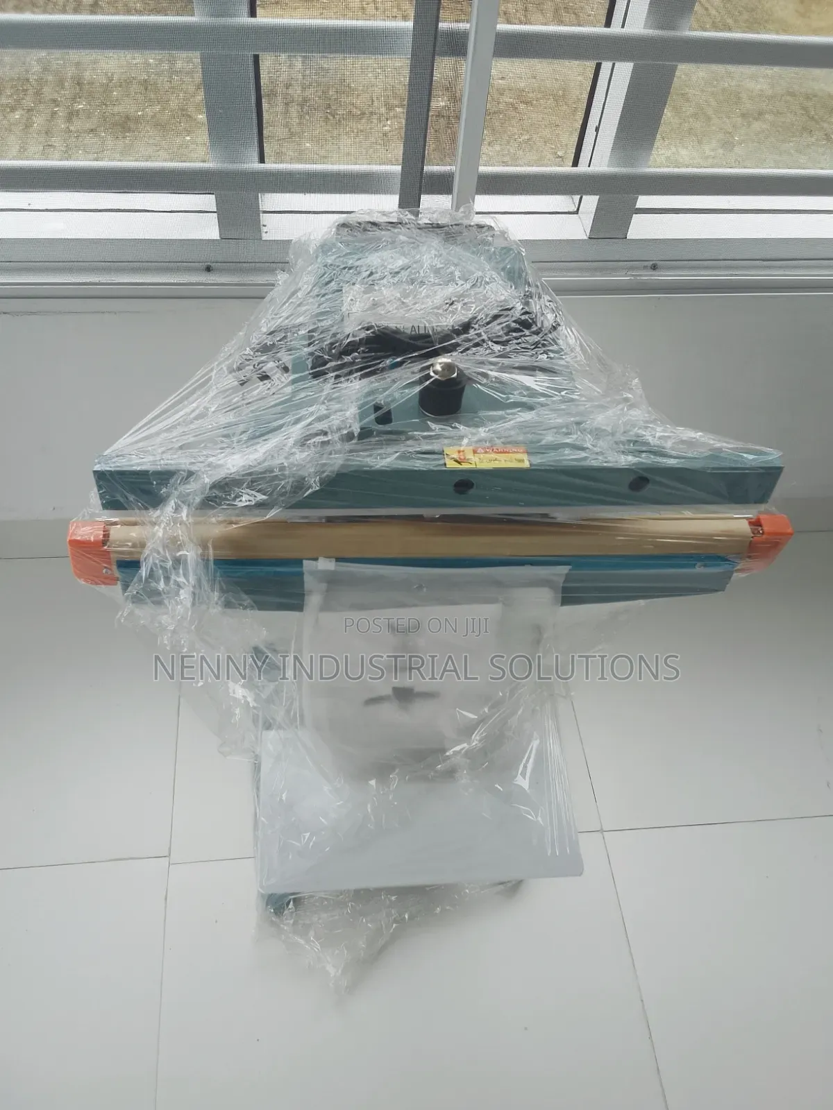 Pedal Sealing Machine
