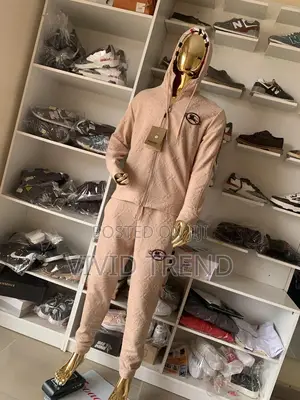 Burberry Luxury Tracskuit With Hoodie