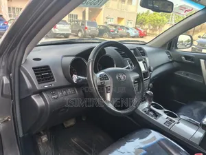 Toyota Highlander 2013 Gray