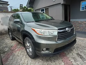 Toyota Highlander Limited 4dr SUV AWD (3.5L 6cyl 6A) 2014 Gray