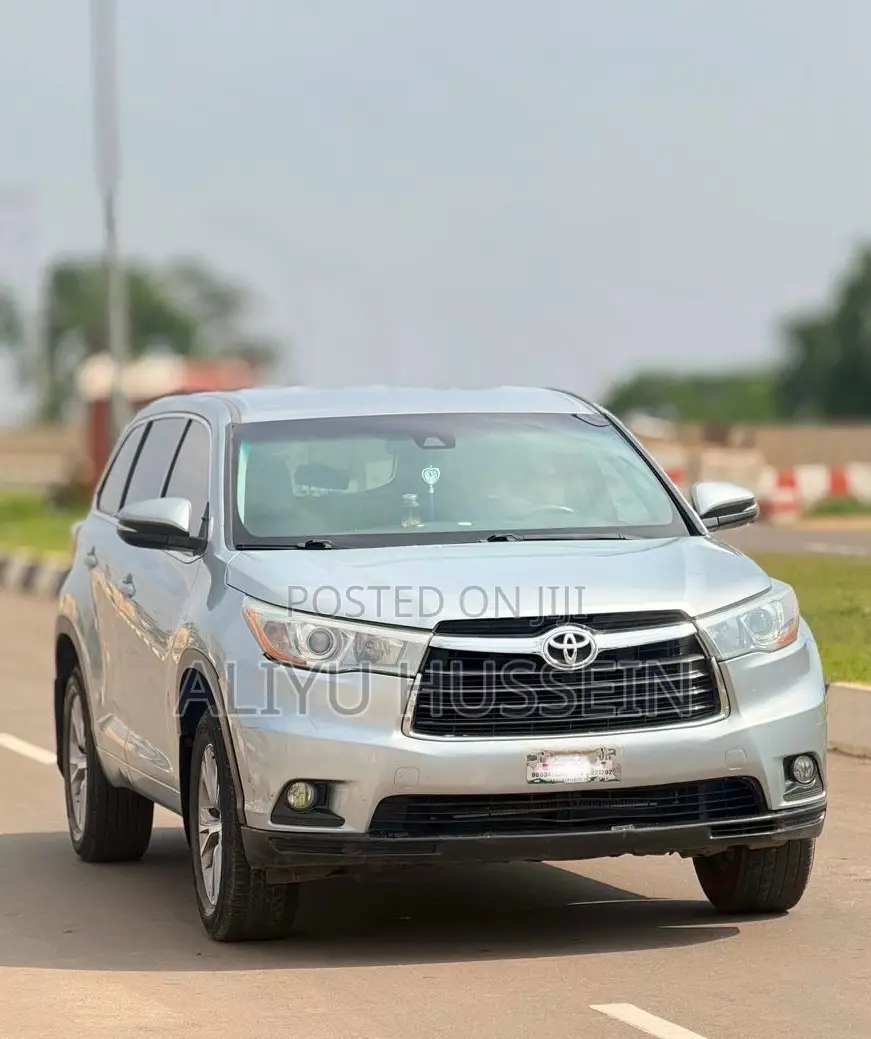 Toyota Highlander 2016 Silver