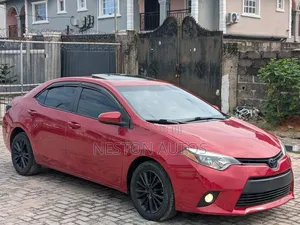 Toyota Corolla 2015 Red