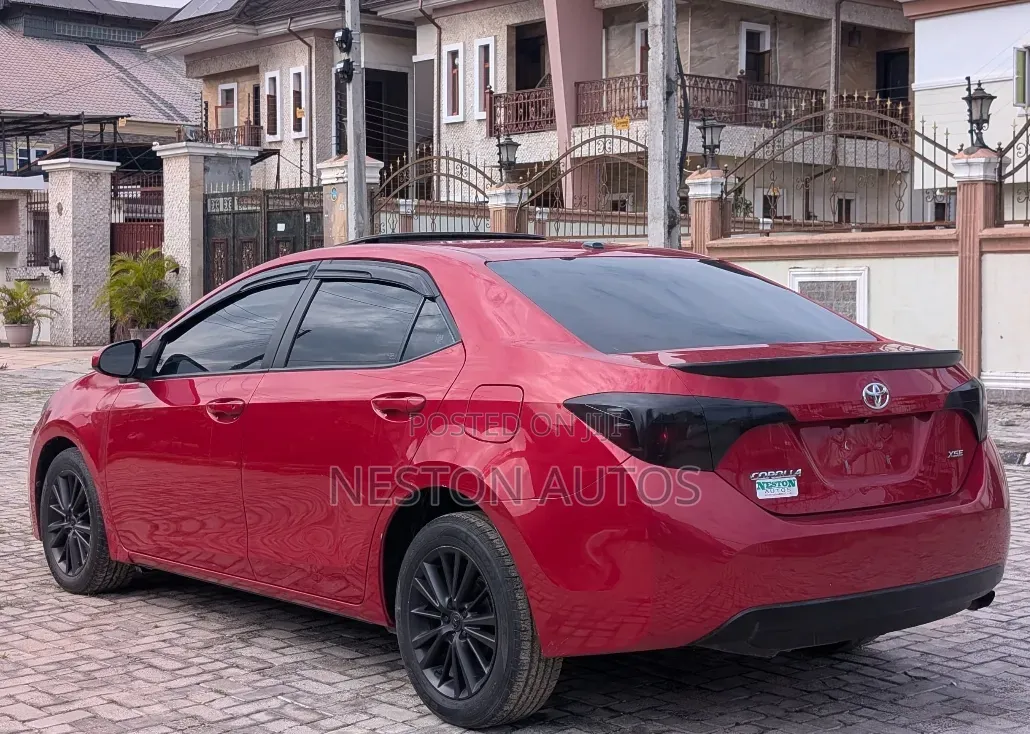 Toyota Corolla 2015 Red