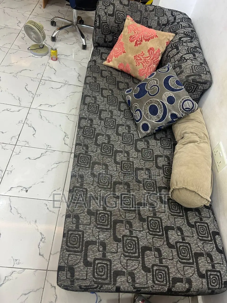 3 Sitters Sofa With Three Throw Pillows